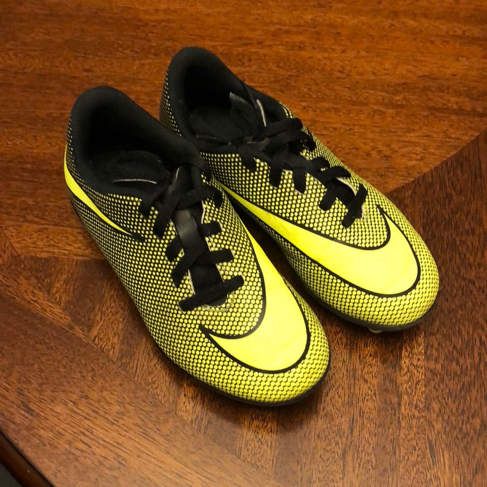 Boys Nike cleats